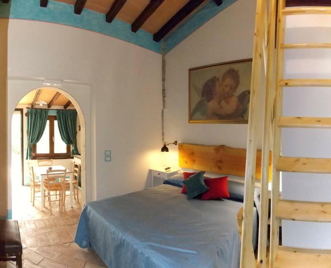 Agriturismo Cento Ducati Palombara Sabina ภายนอก รูปภาพ