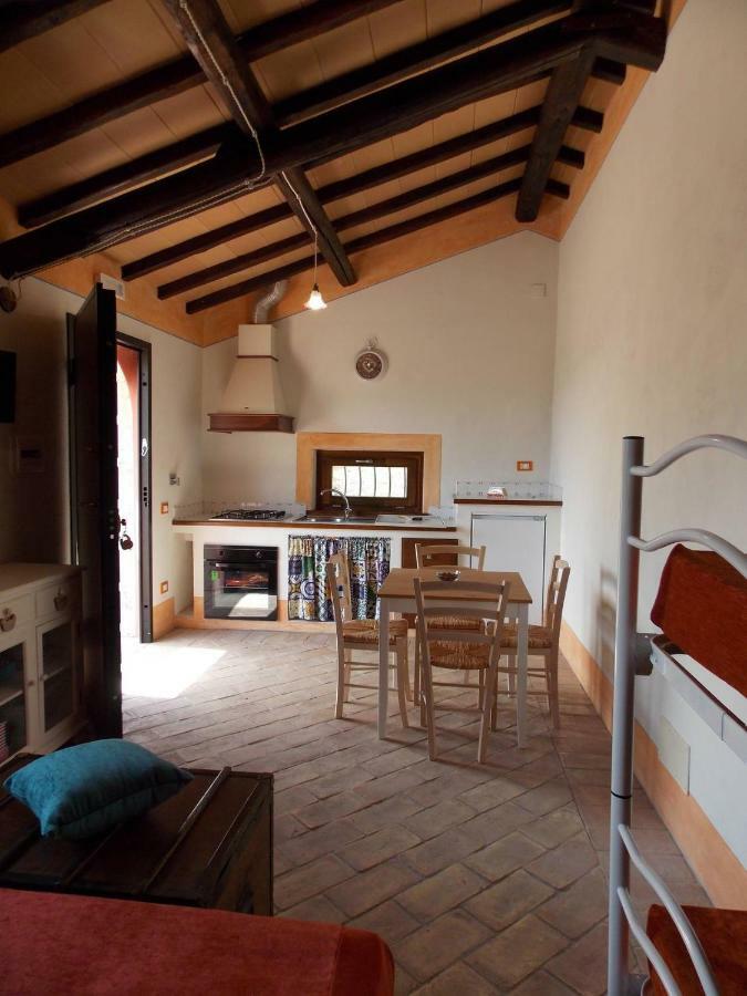 Agriturismo Cento Ducati Palombara Sabina ภายนอก รูปภาพ